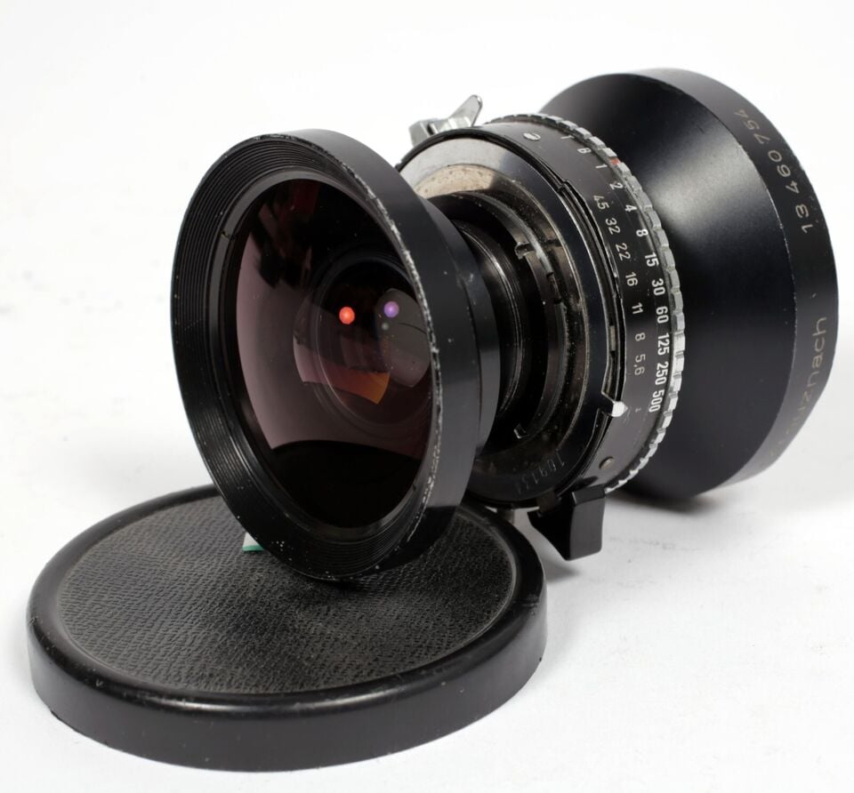 Schneider Super Angulon 75mm F5.6 MC lens in Copal #0 shutter #8639